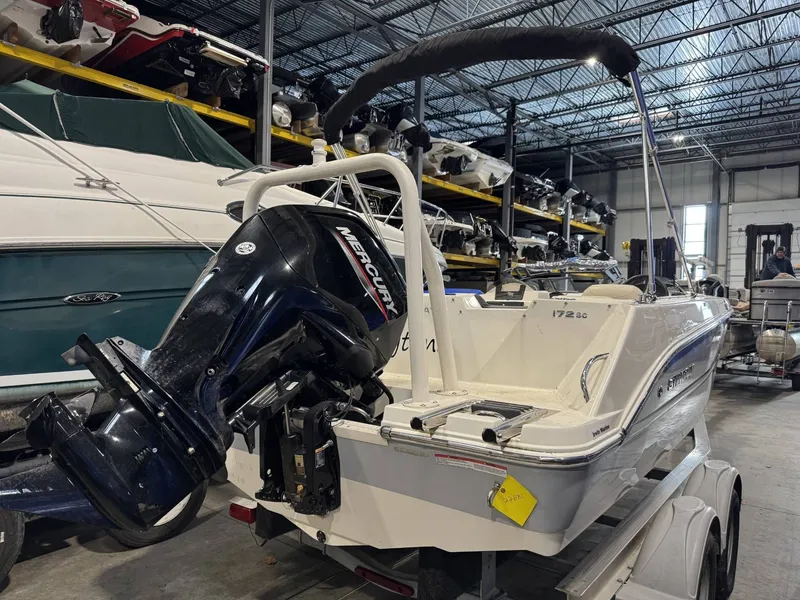 Slide: The Image of Stingray 172 SC 2021 - 4