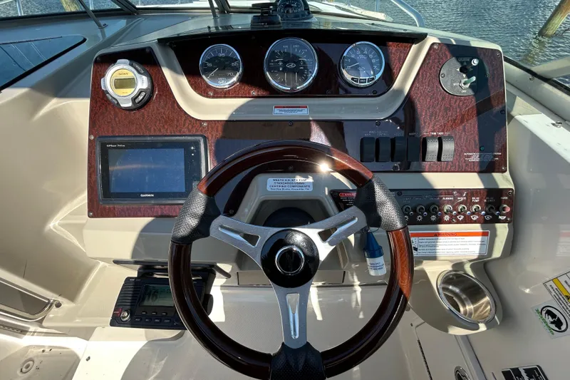 Slide: The Image of Interior compartment of a 2010 Sea Ray Sundancer 260 boat. - 107