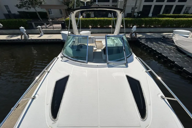 Slide: The Image of Glass cooktop on 2010 Sea Ray Sundancer 260 yacht interior. - 120