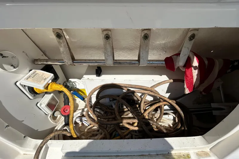 Slide: The Image of Mercury MerCruiser 350 MAG engine in a 2010 Sea Ray Sundancer 260 boat. - 134