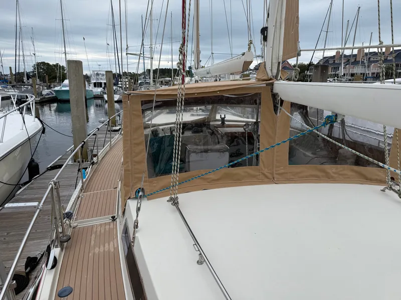 Slide: The Image of Amel Super Maramu 2000 2001 - 15