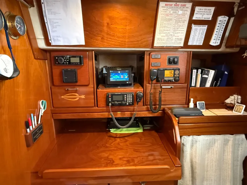 Slide: The Image of Amel Super Maramu 2000 2001 - 23