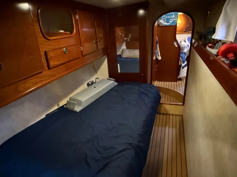 Slide: The Image of Amel Super Maramu 2000 2001 - 24