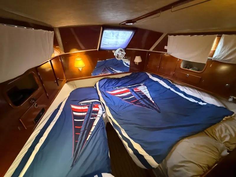 Slide: The Image of Amel Super Maramu 2000 2001 - 27