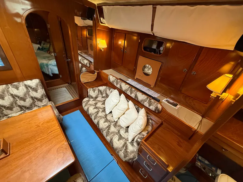 Slide: The Image of Amel Super Maramu 2000 2001 - 28