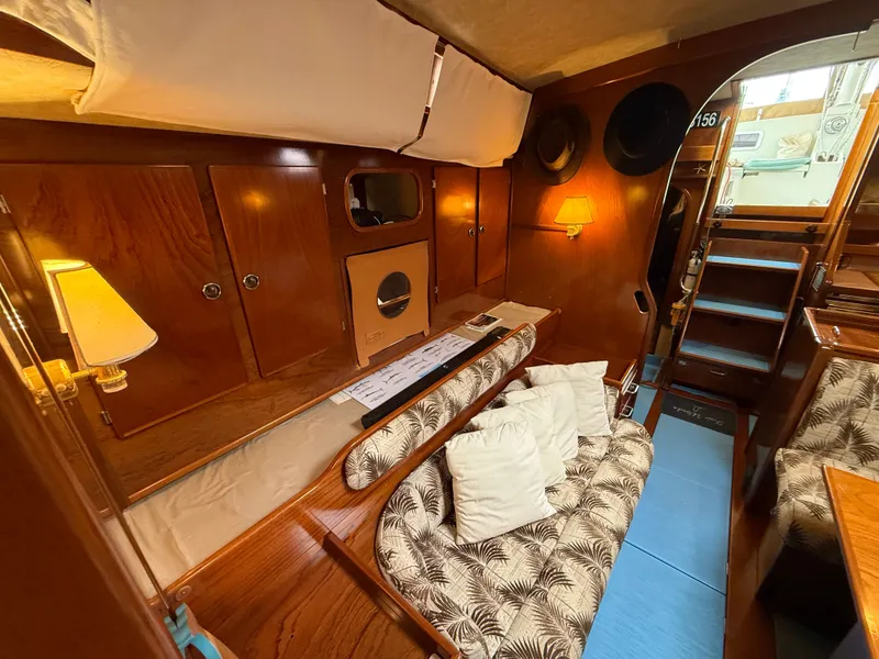 Slide: The Image of Amel Super Maramu 2000 2001 - 32