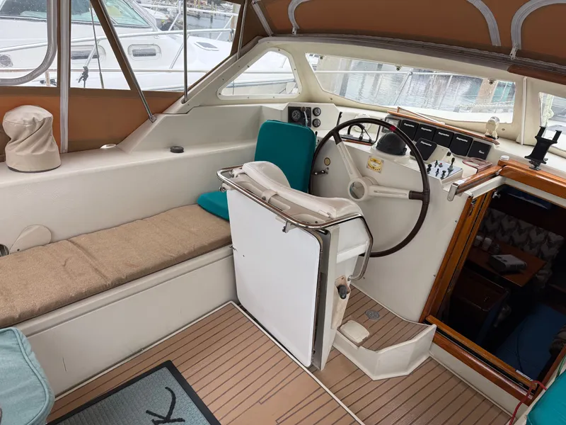 Slide: The Image of Amel Super Maramu 2000 2001 - 34