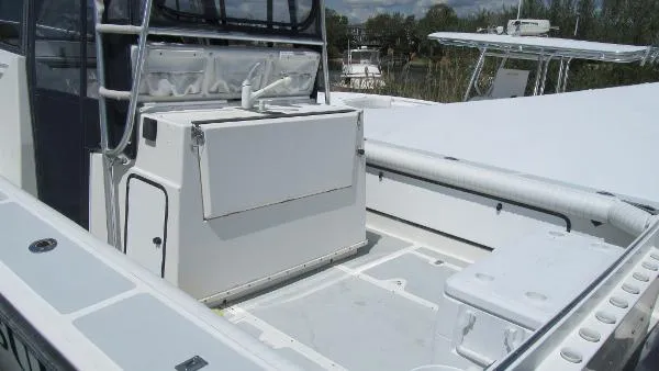 Slide: The Image of Boston Whaler Offshore 27 1991 - 6
