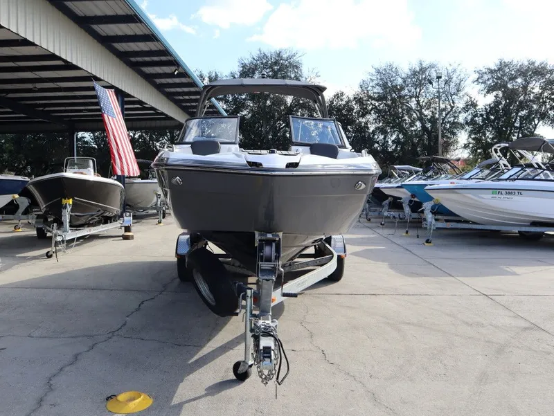 Slide: The Image of Yamaha 242 Limited S 2016 - 5