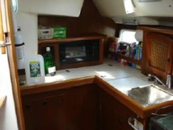 Slide: The Image of Beneteau Oceanis 352 1998 - 11