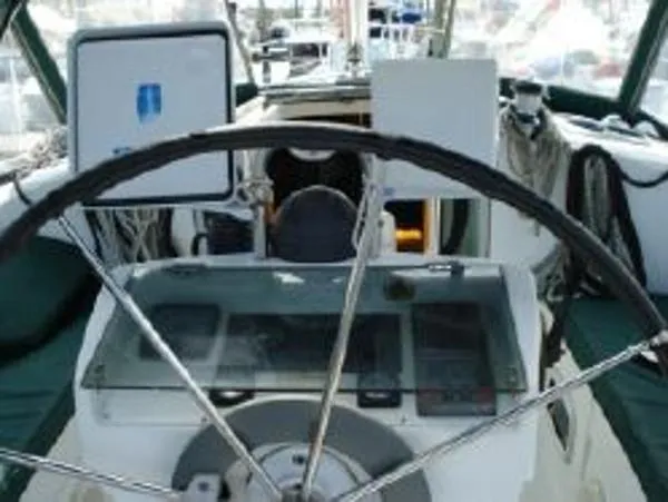 Slide: The Image of Beneteau Oceanis 352 1998 - 9