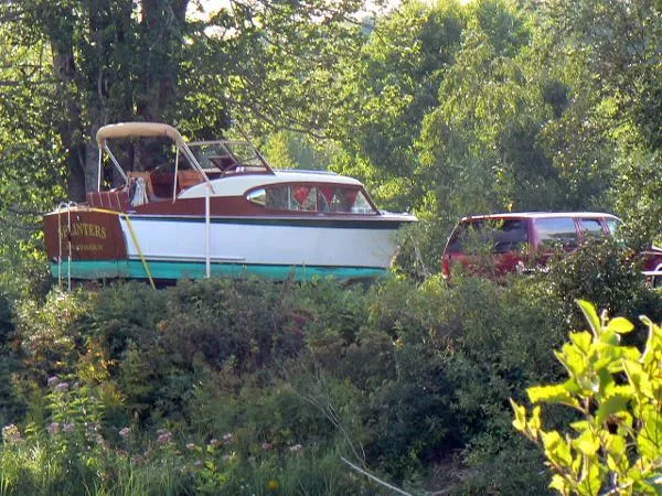 Slide: The Image of Chris-Craft 24 Sedan Fly-Bridge 1957 - 5