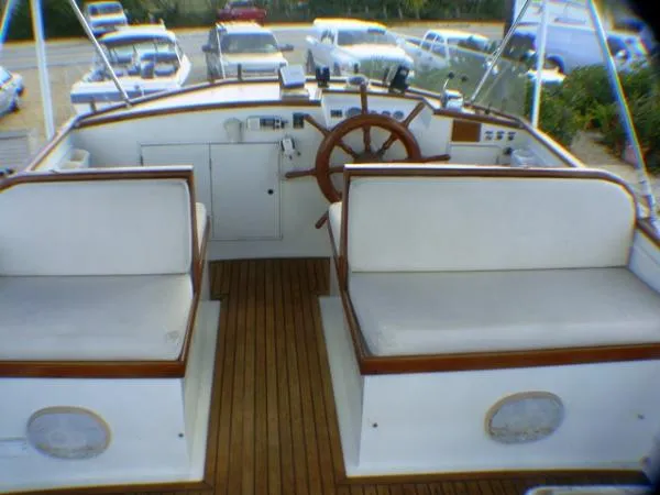 Slide: The Image of Grand Banks Classic Bowthruster 1974 - 6