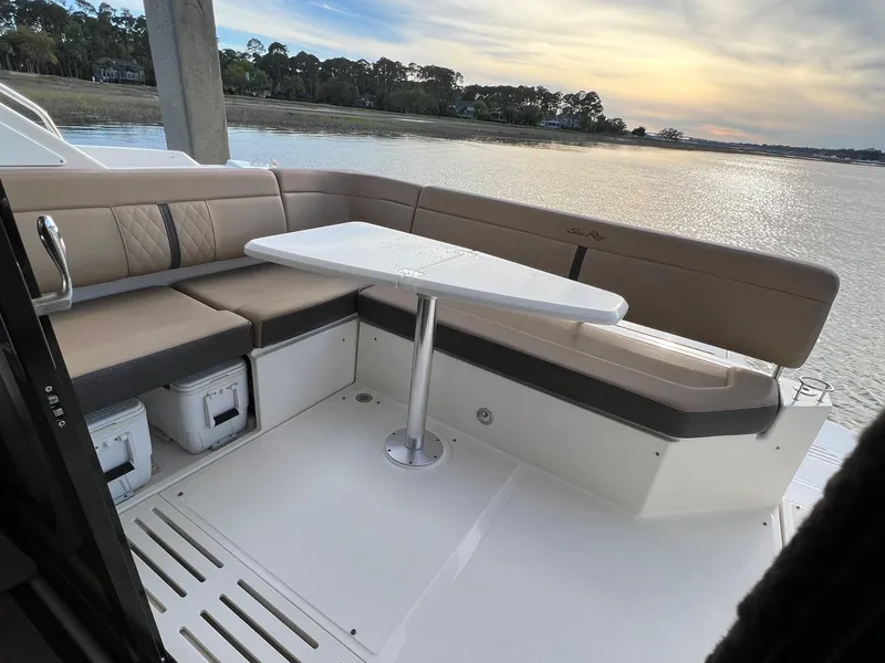Slide: The Image of Interior of a 2017 Sea Ray Sundancer 400 yacht. - 12