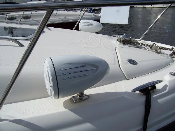 Slide: The Image of Sea Ray Sundancer 320 2003 - 11
