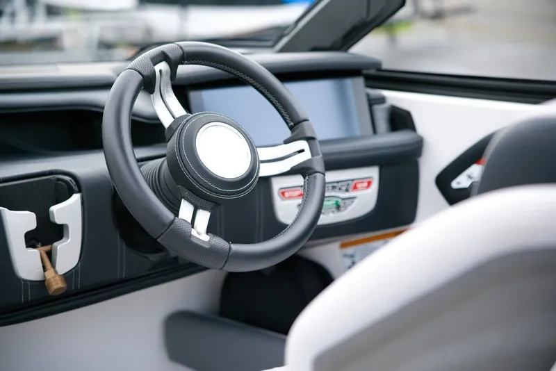 Slide: The Image of Nautique Super Air Nautique G25 2019 - 16