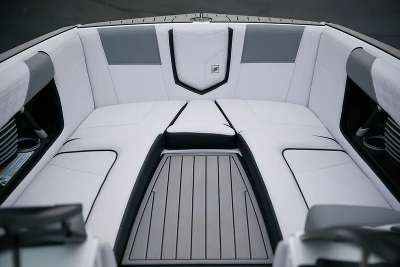 Slide: The Image of Nautique Super Air Nautique G25 2019 - 17