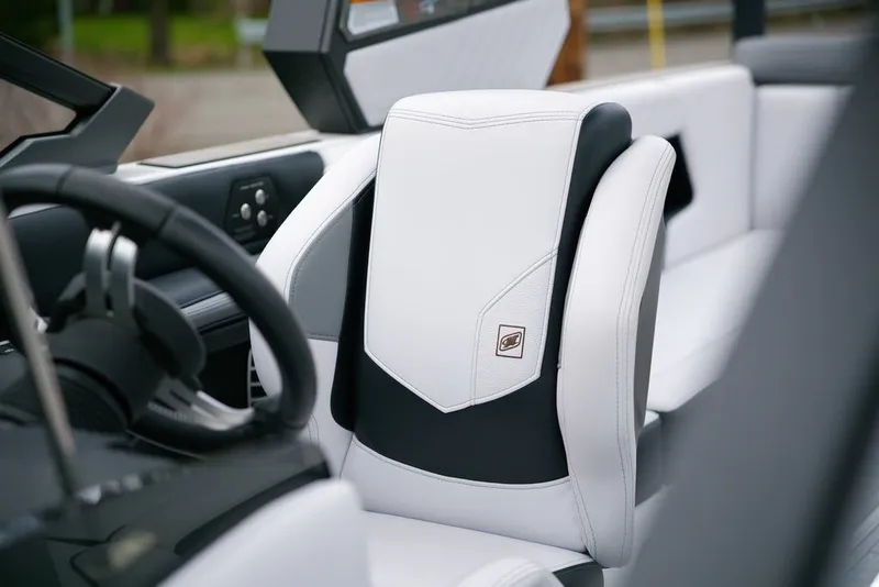 Slide: The Image of Nautique Super Air Nautique G25 2019 - 18