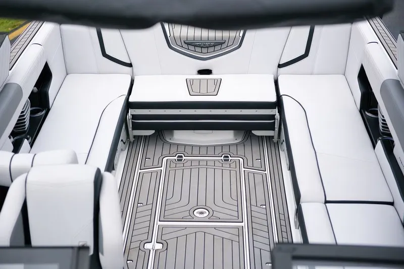 Slide: The Image of Nautique Super Air Nautique G25 2019 - 20