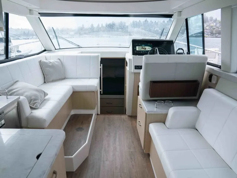 Slide: The Image of Regal 38 Grande Coupe 2026 - 16