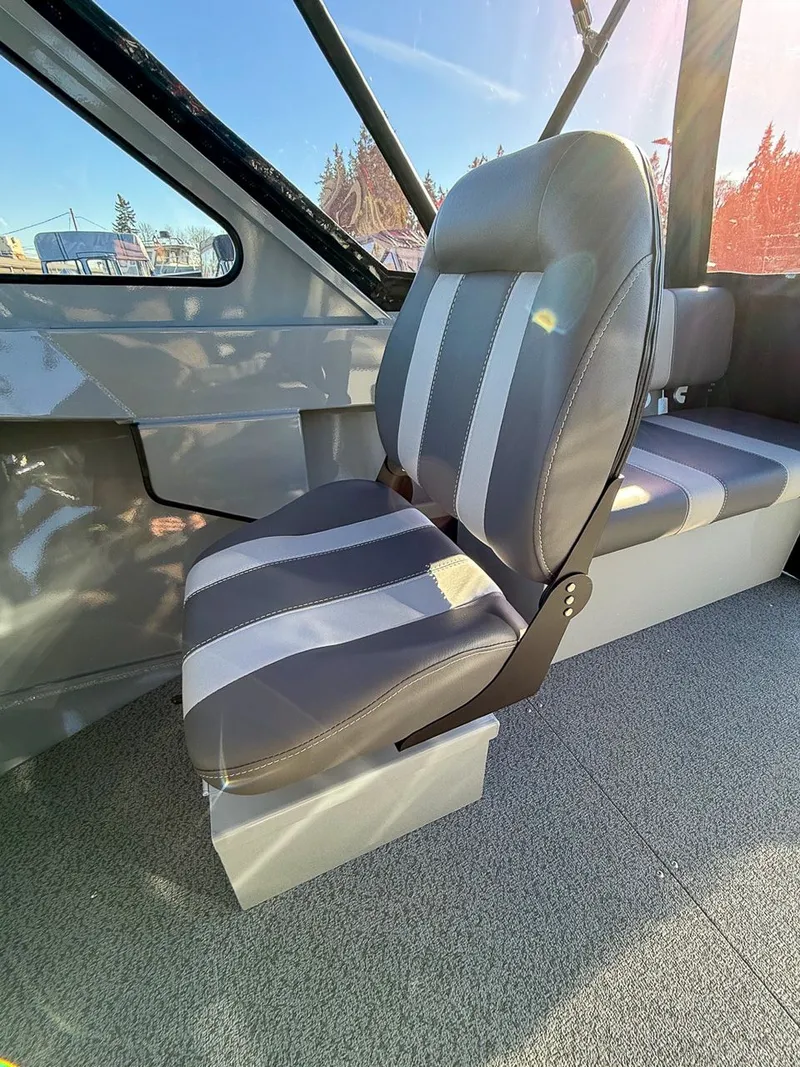 Slide: The Image of Hewescraft 180 Sportsman 2026 - 11