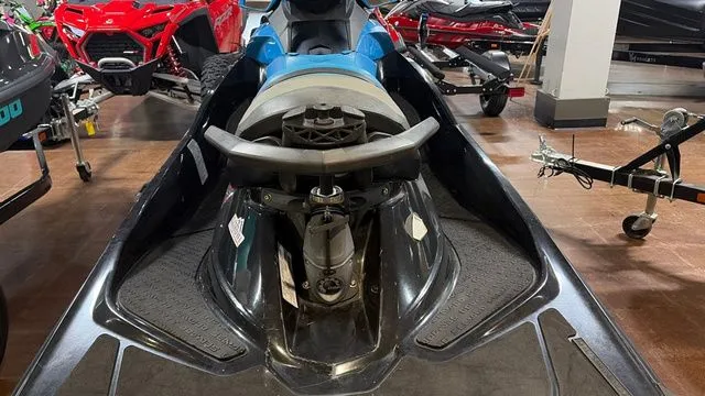 Slide: The Image of Sea-Doo GTR 2018 - 8