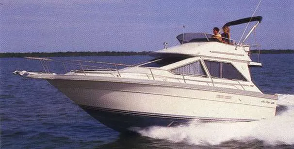 Slide: The Image of Sea Ray 305 Sedan Bridge 1988 - 2