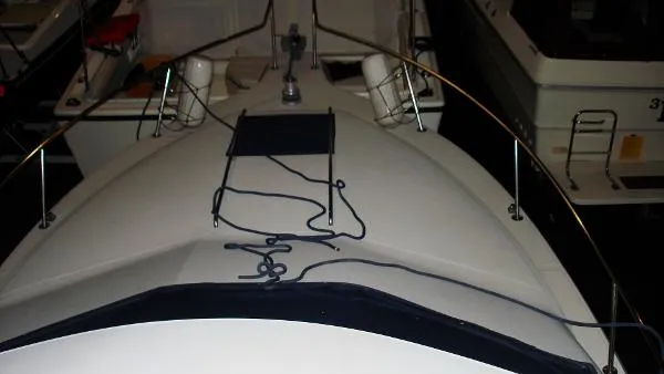 Slide: The Image of Sea Ray 305 Sedan Bridge 1988 - 9