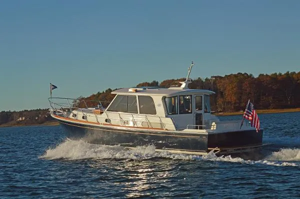 Slide: The Image of Grand Banks Eastbay 46 SX 2014 - 0