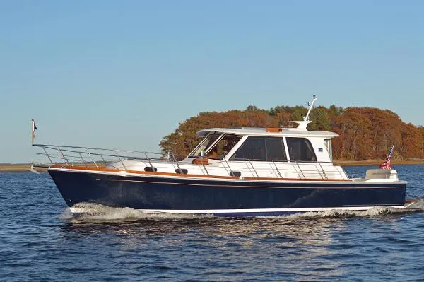 Slide: The Image of Grand Banks Eastbay 46 SX 2014 - 1