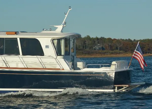 Slide: The Image of Grand Banks Eastbay 46 SX 2014 - 3