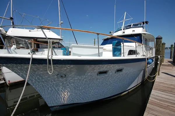 Slide: The Image of Hatteras 53 Motor Yacht 1968 - 8