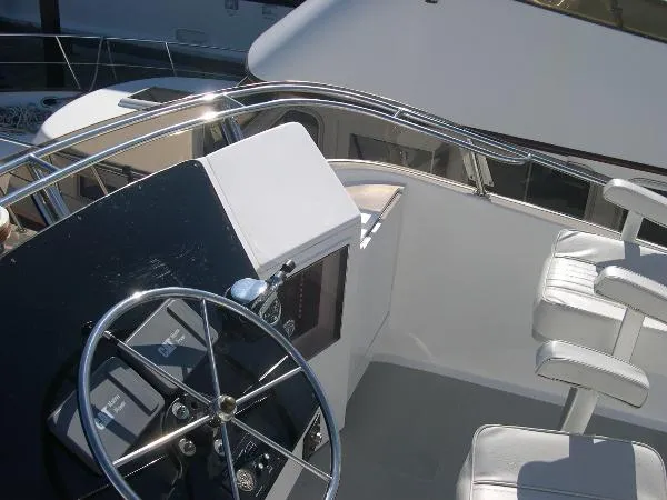 Slide: The Image of Albin 45 Command Bridge 2014 - 9