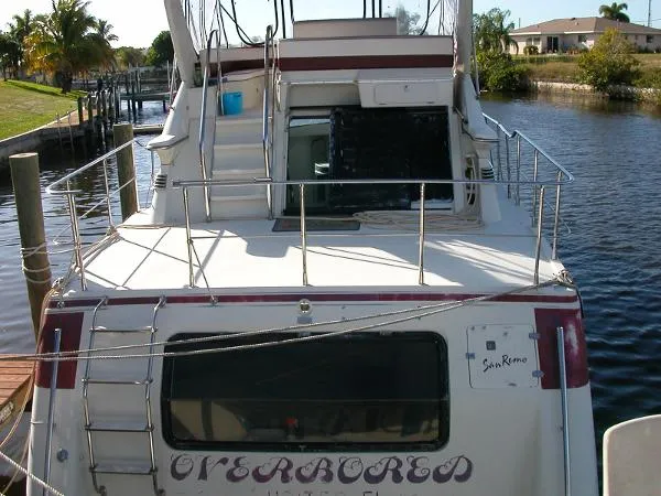 Slide: The Image of Wellcraft San Remo 43 1988 - 2