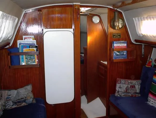 Slide: The Image of Islander 30 1982 - 5