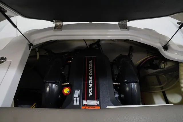 Slide: The Image of Glastron GLS 195 2013 - 21