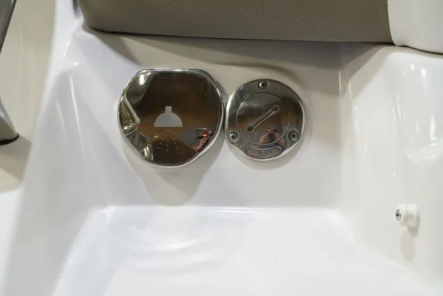 Slide: The Image of Glastron GLS 195 2013 - 9