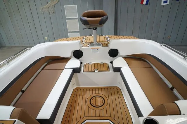 Slide: The Image of Starcraft SVX 211 OB 2026 - 10