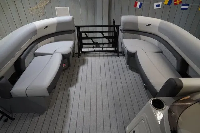 Slide: The Image of Starcraft EXS 1 R 2026 - 9