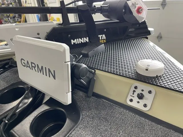 Slide: The Image of Tracker Savage 215 2026 - 25