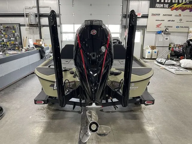 Slide: The Image of Tracker Savage 215 2026 - 5