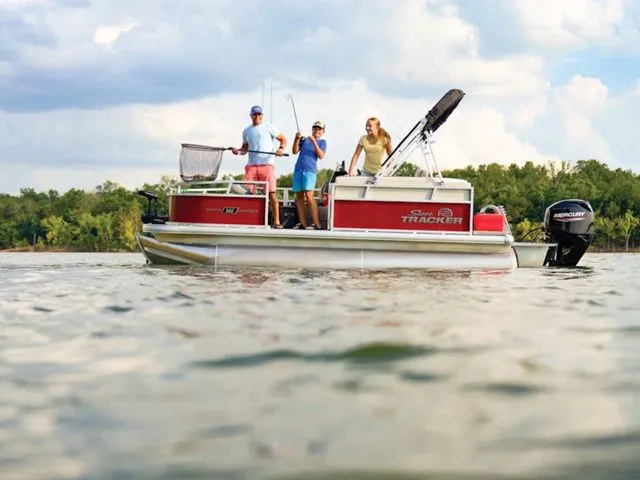 The Image of Sun Tracker Bass Buggy 16 XL Select 2026 - 1