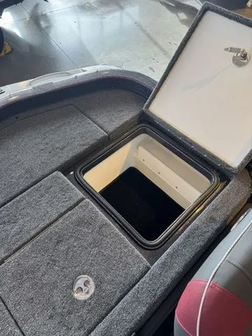 Slide: The Image of Ranger Z521 2026 - 15