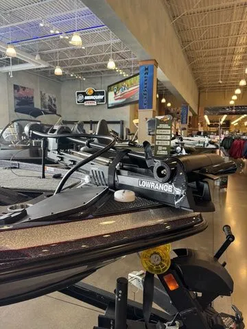 Slide: The Image of Ranger Z521 2026 - 27