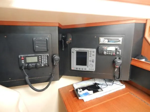Slide: The Image of Island Packet 485 2004 - 5