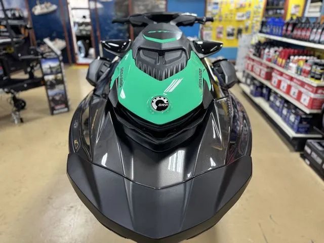 Slide: The Image of Sea-Doo GTI SE 170 2026 - 14