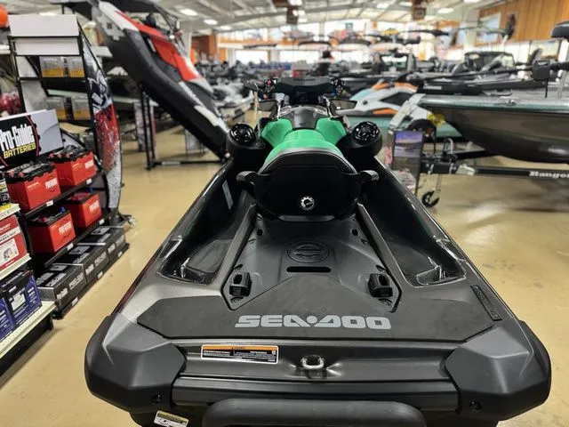 Slide: The Image of Sea-Doo GTI SE 170 2026 - 18