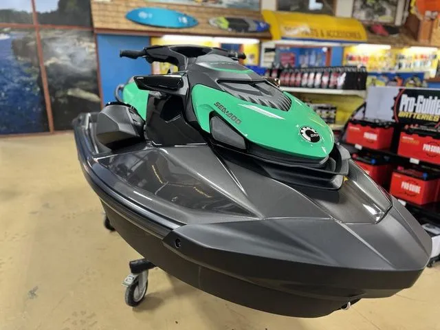 Slide: The Image of Sea-Doo GTI SE 170 2026 - 2