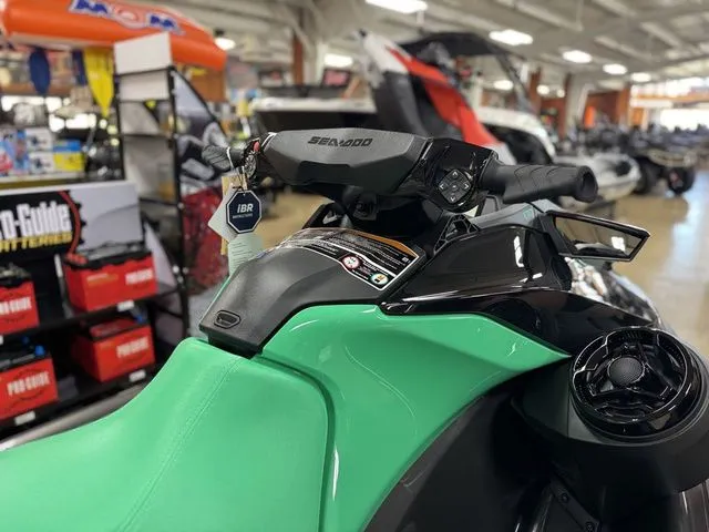 Slide: The Image of Sea-Doo GTI SE 170 2026 - 20