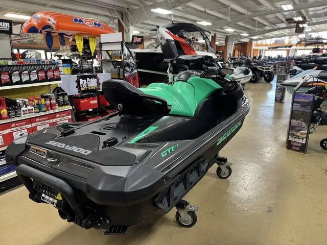 Slide: The Image of Sea-Doo GTI SE 170 2026 - 7